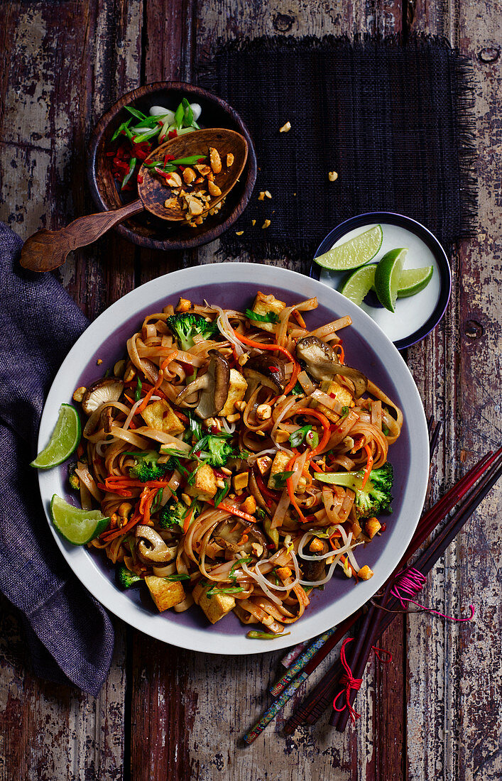 Pad Thai with vegetables