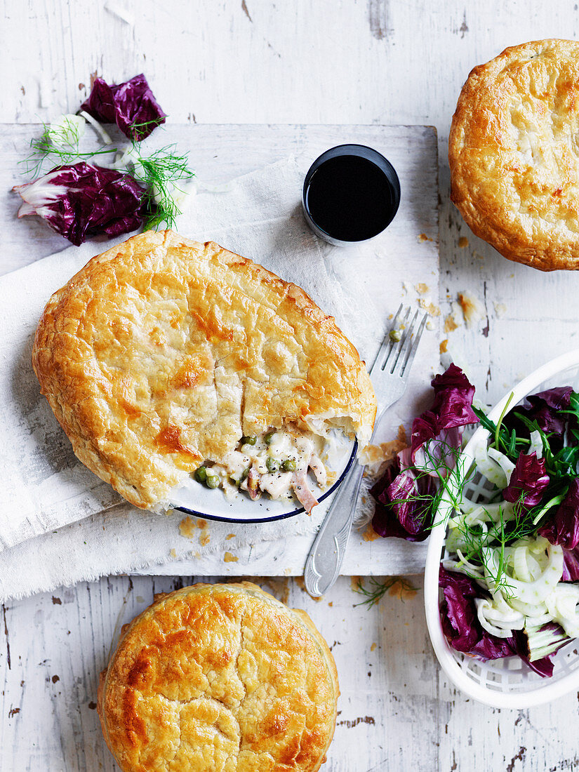 Cremige Chicken Pie mit Fenchel und Lauch