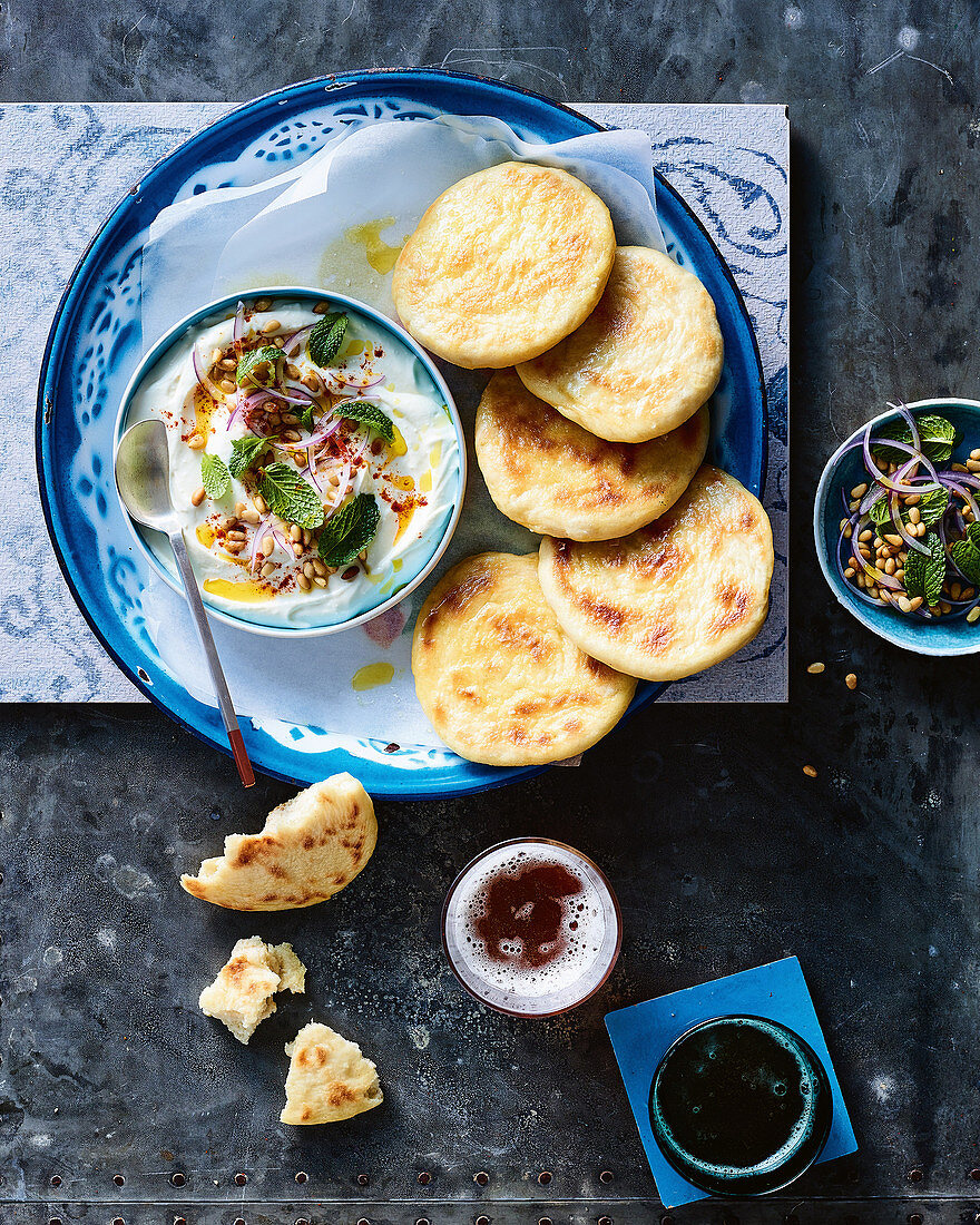 Garlic flatbread with whipped curd cheese (Turkey)