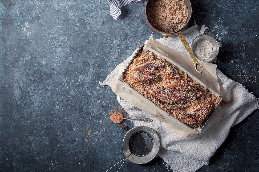 Chocolate babka with cinnamon