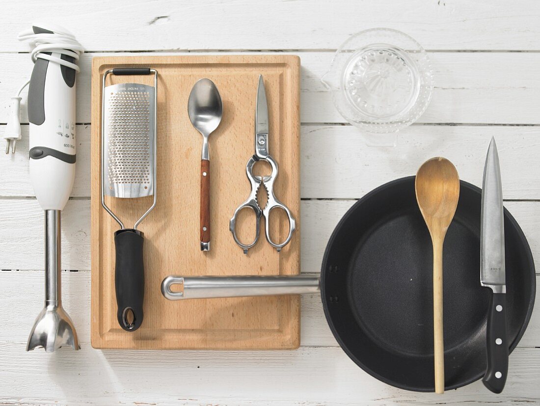 Kitchen utensils for making pea cream