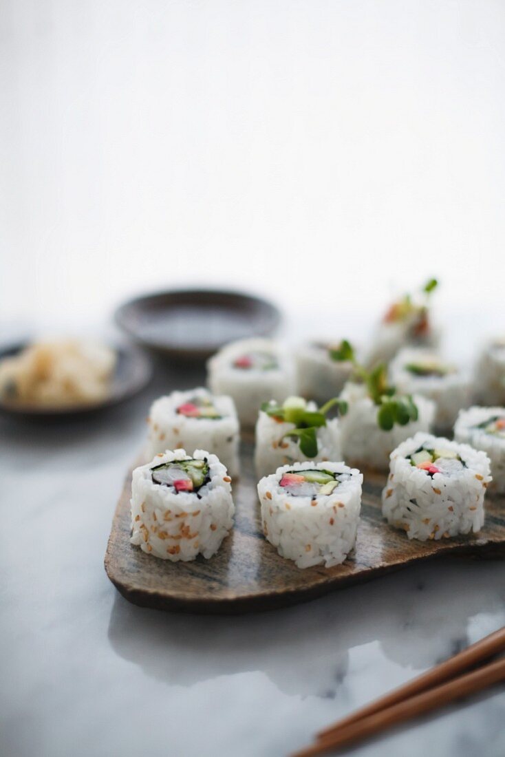 Sushi with pickled vegetables