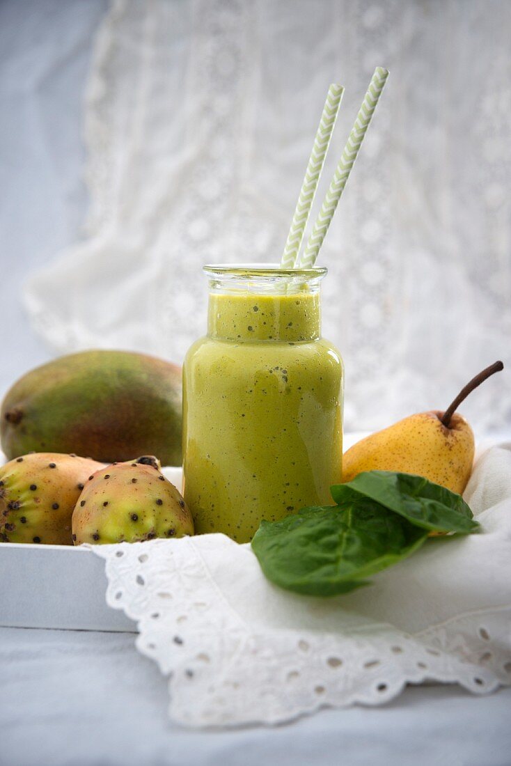 A cactus fig, mango, pear and spinach smoothie