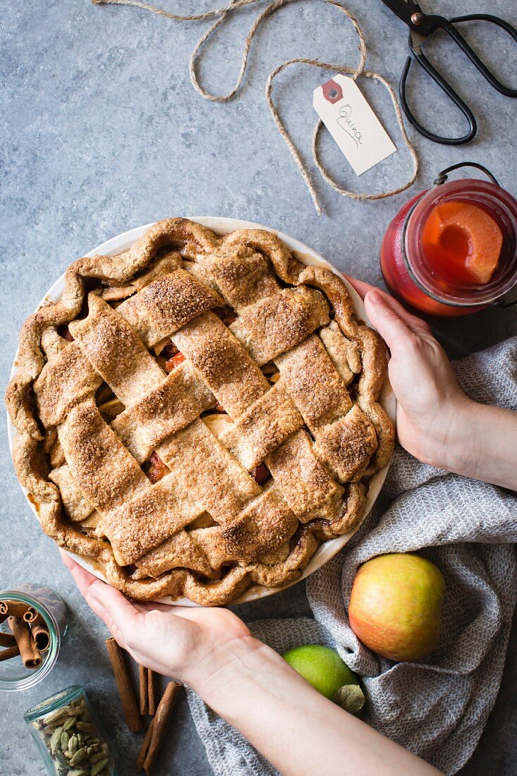 Apple and quince lattice pie, Gluten free