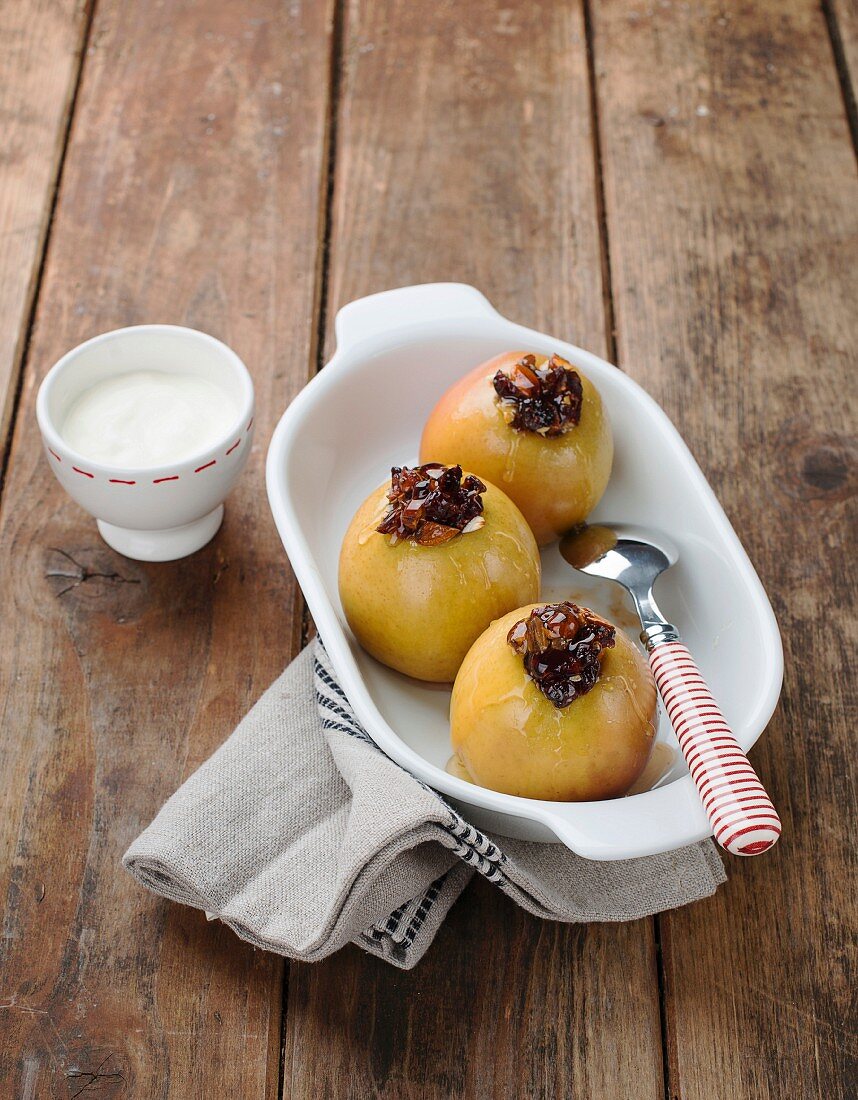 Baked apples