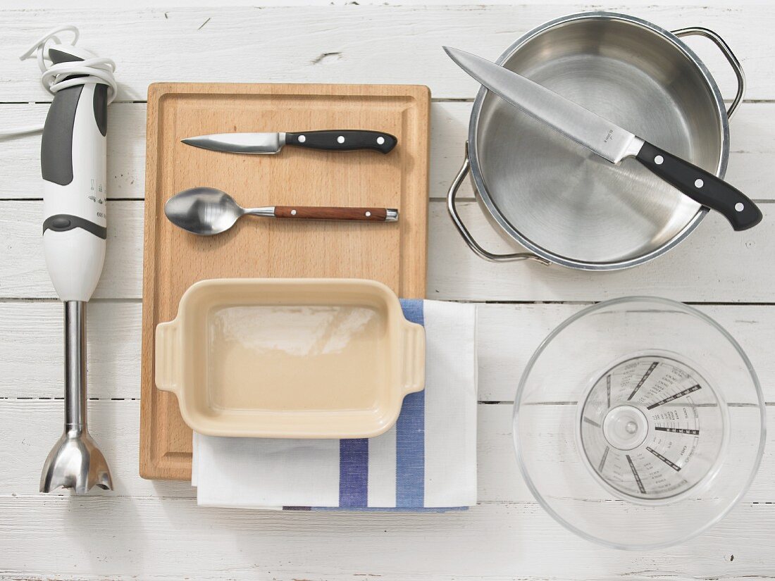 Kitchen utensils for making soup