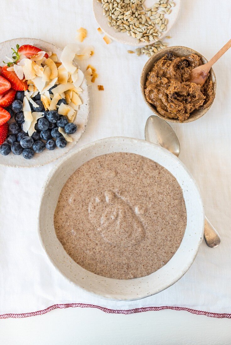 Coconut linseed porridge