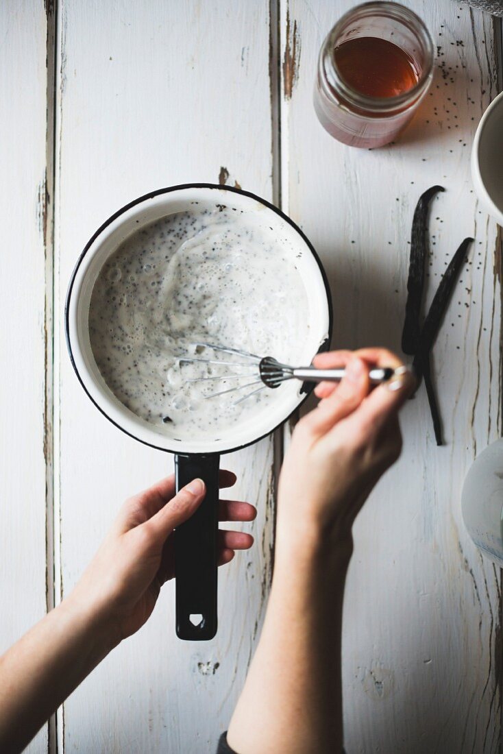 Whisking ingredients