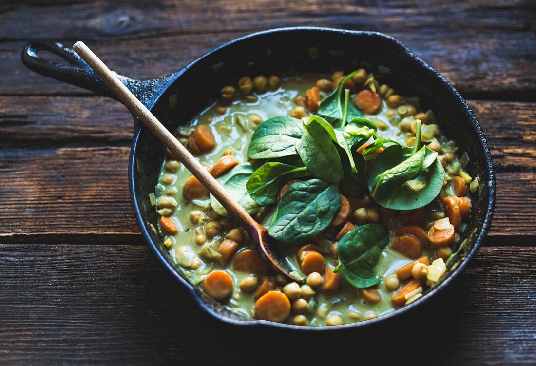 Coconut curried chickpeas with carrots and cashews, gluten-free, vegan