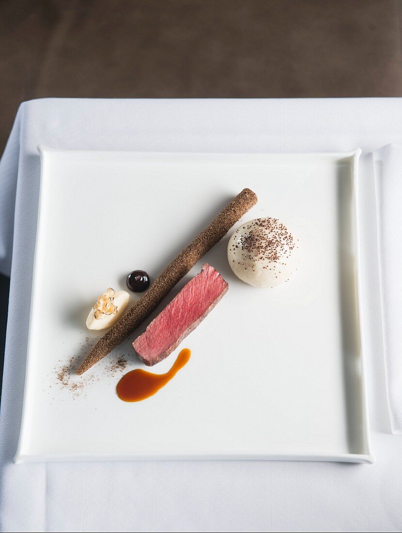 Roebuck with yeast dumplings, winter asparagus and plum jam from the 'Johanns' restaurant in Waldkirchen, Bavaria, Germany