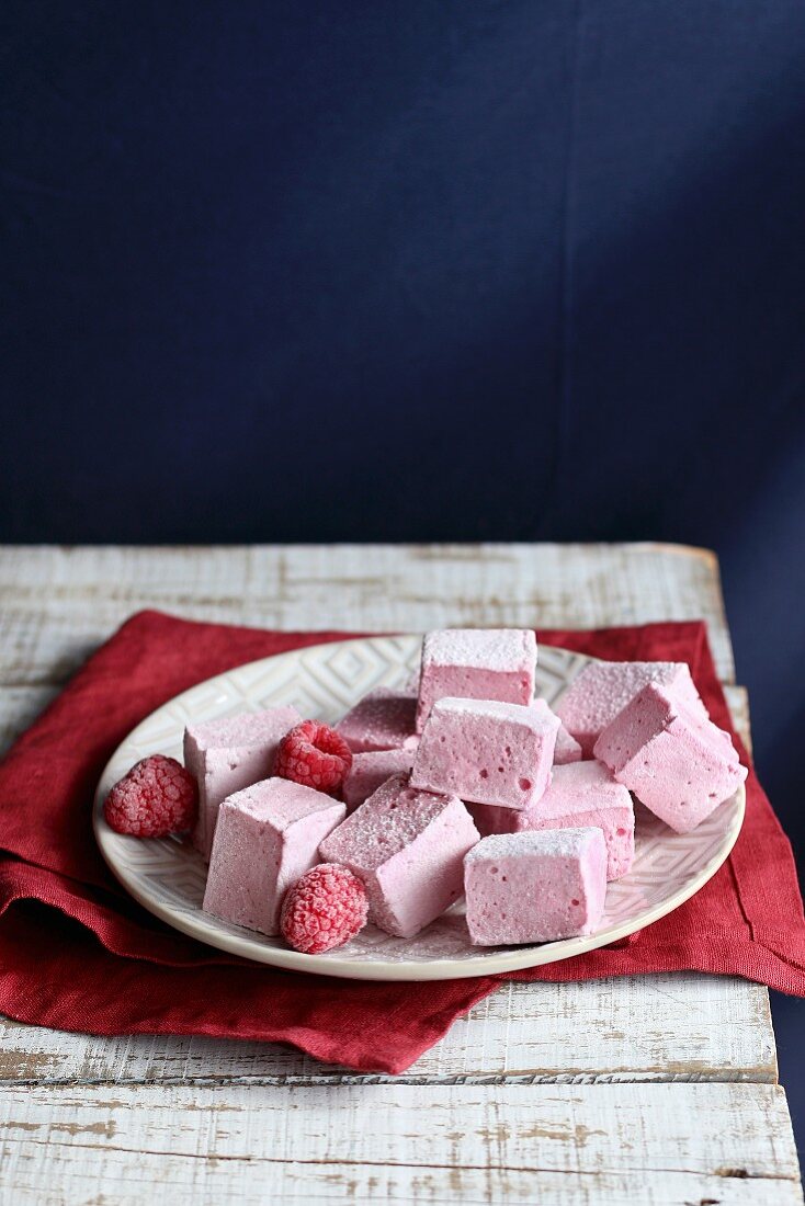 Homemade raspberry marshmallow