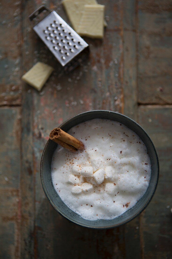 White Hot Chocolate with Marshmallow and Chocolate Grater