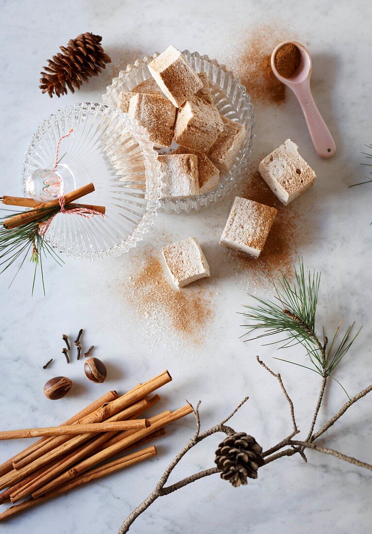 Aromatic eggnog marshmallows