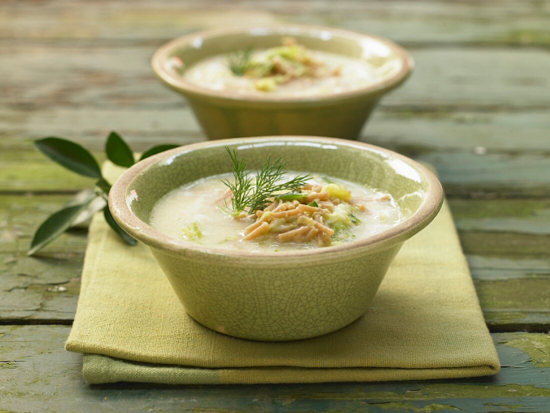Avgolemono (lemon soup with pointed cabbage, Greece)