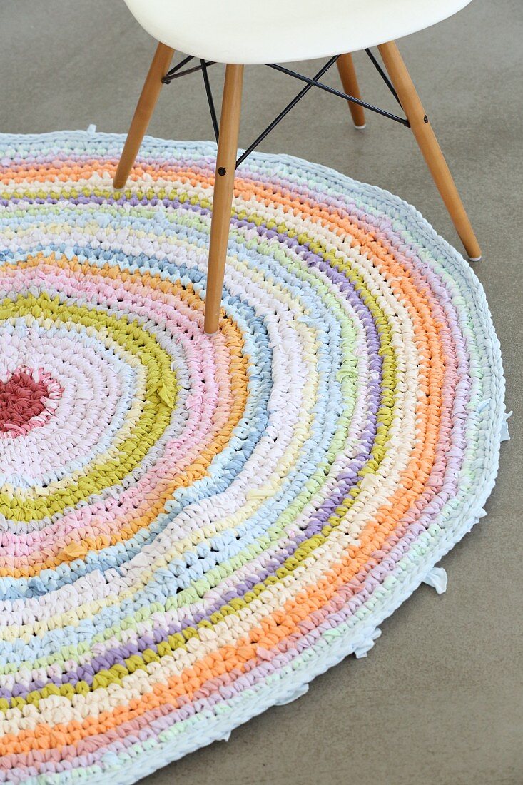 Round crocheted rug made from recycled T-shirt yarn
