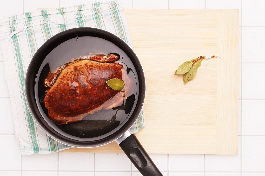 Boiled crab in a pan