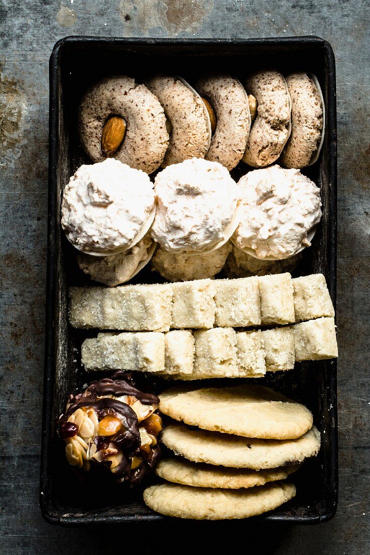 Various Christmas biscuits (almond biscuits, macaroons, shortbread, florentines)