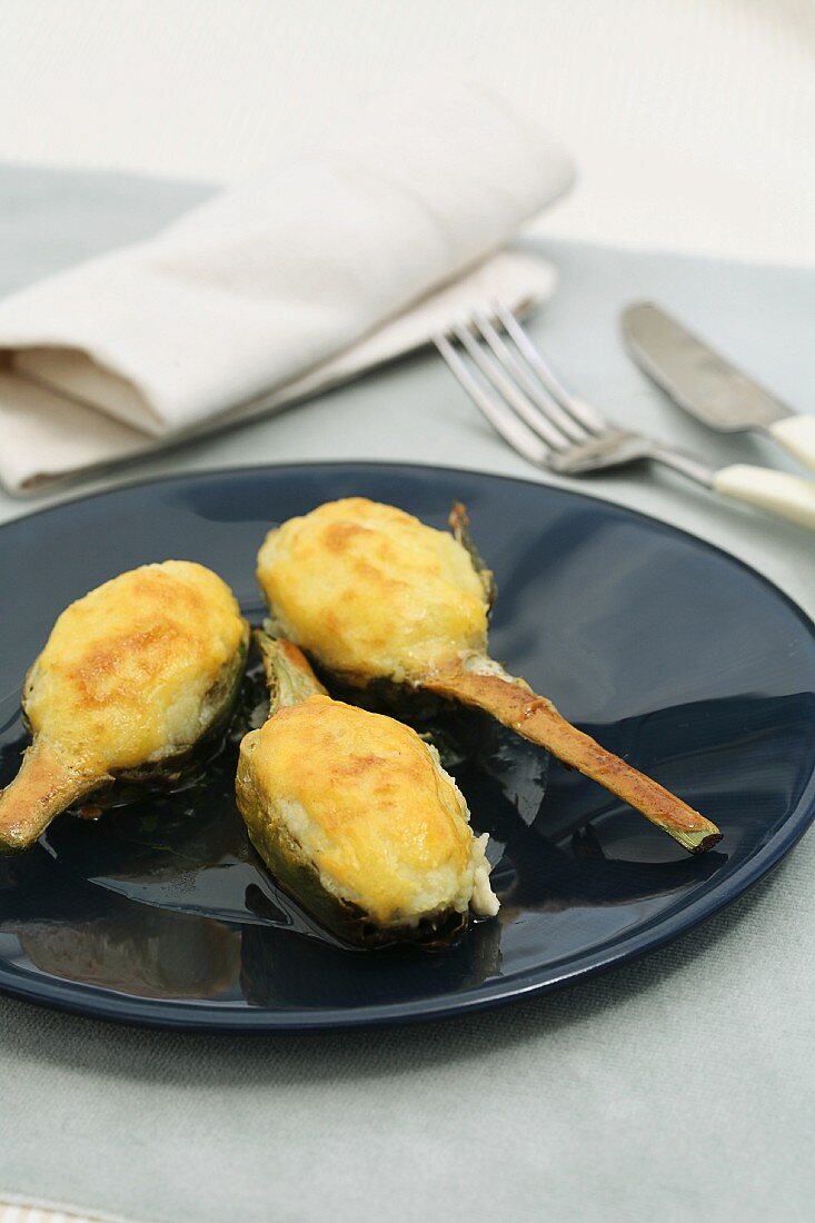 Stuffed artichokes with olives and goat's cheese