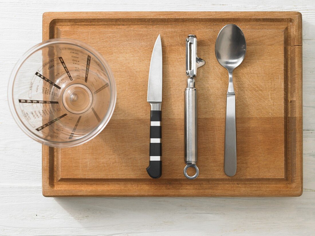 Kitchen utensils for making muesli with fruit