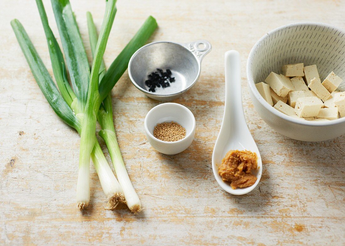 Collection of ingredients to make miso soup using an instant dashi stock