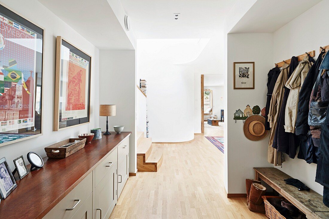 Hallway with cloakroom area