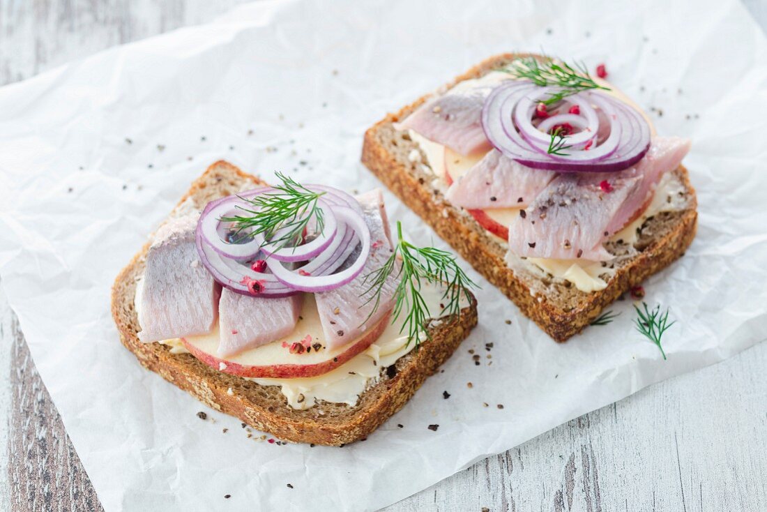 Stuffed bread with herring, apple and onions