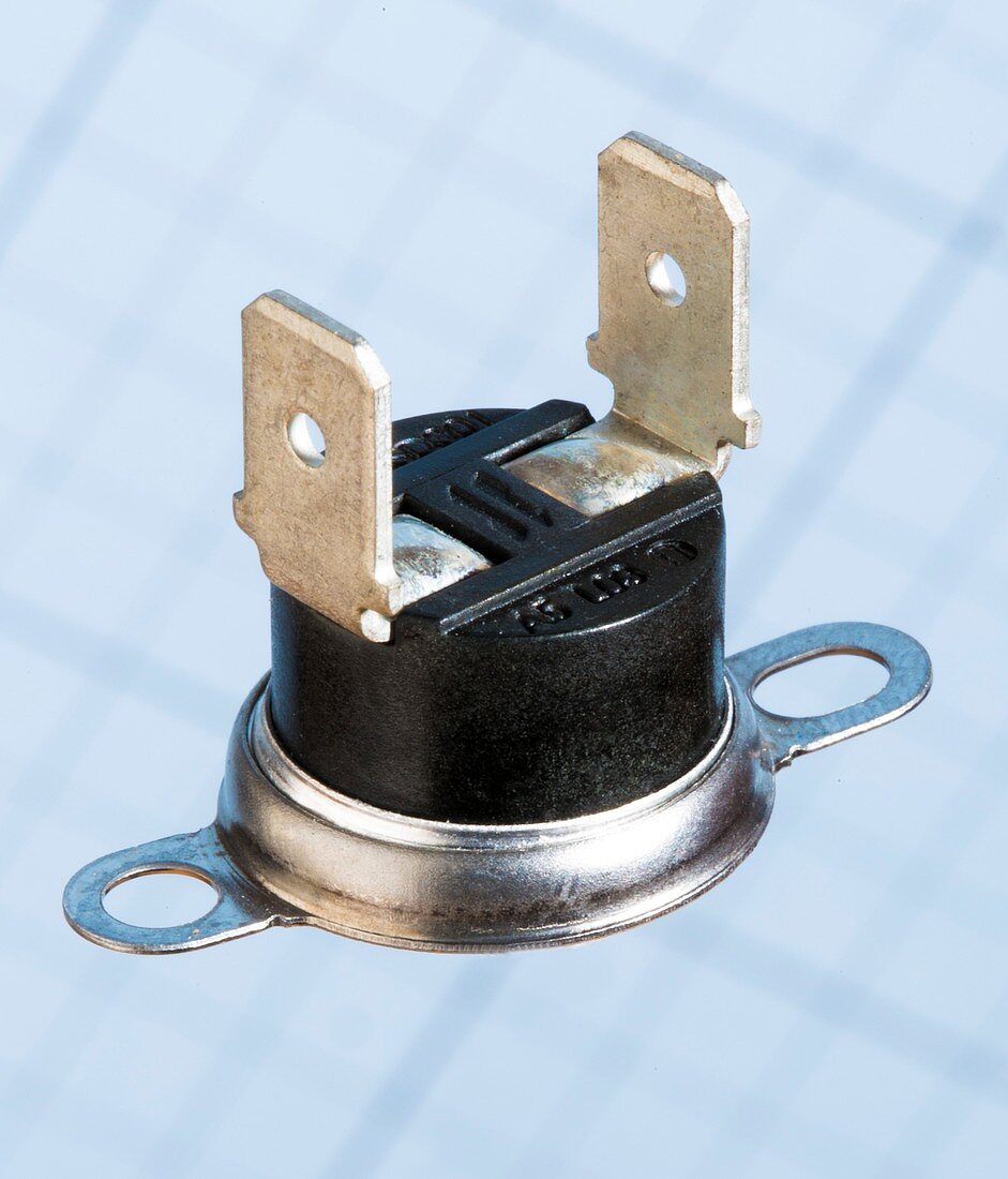 A bi-metal thermal switch