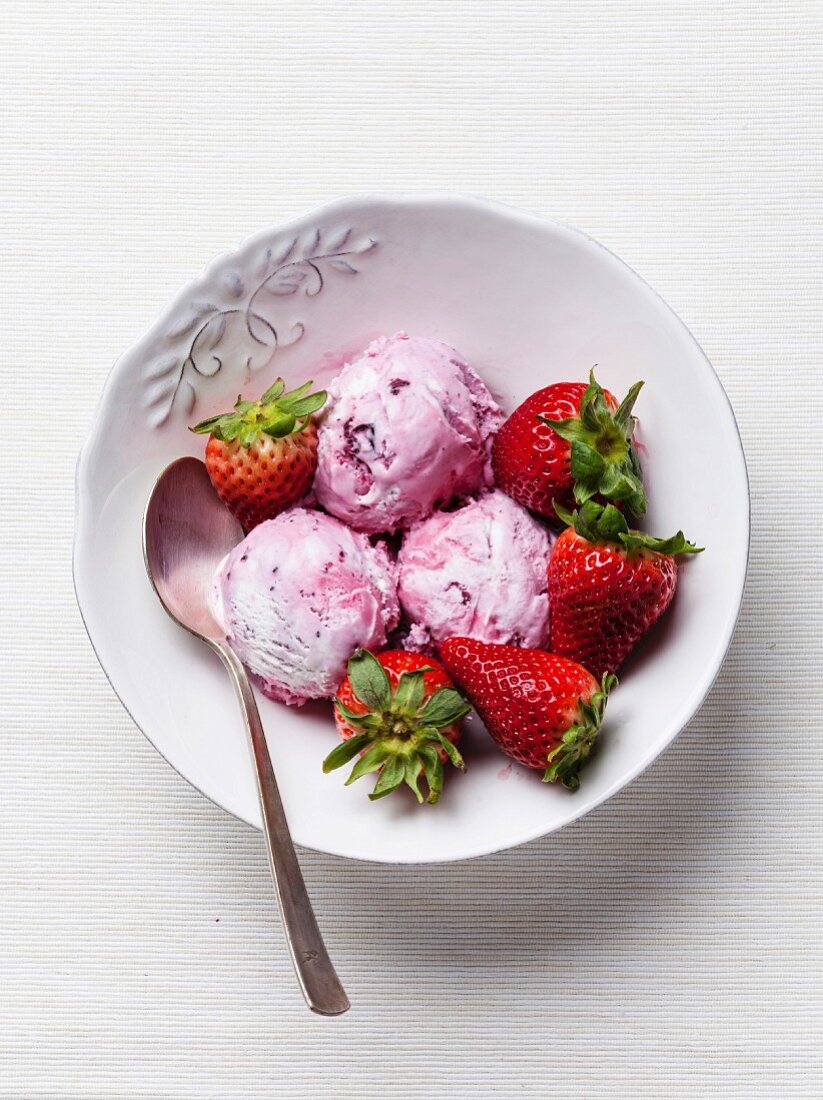 Strawberry ice cream with strawberries