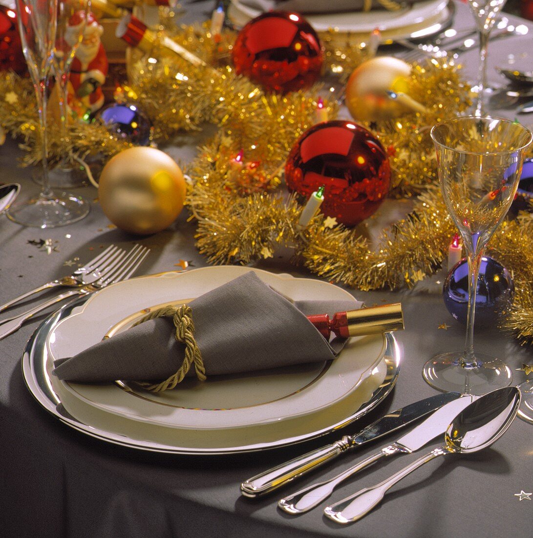 Weihachtsgedeck & weihnachtliche Tischdeko, Christbaumkugeln