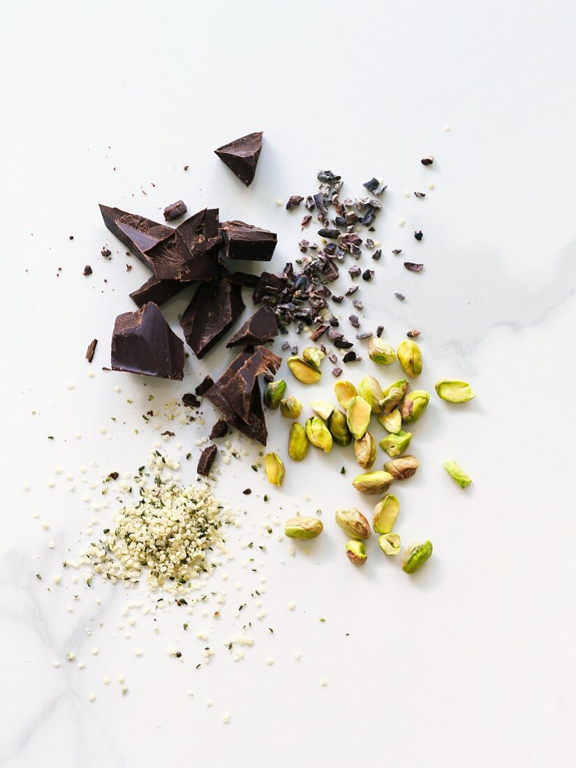 Cacao nibs, pistachios, hemp seeds, dark chocolate