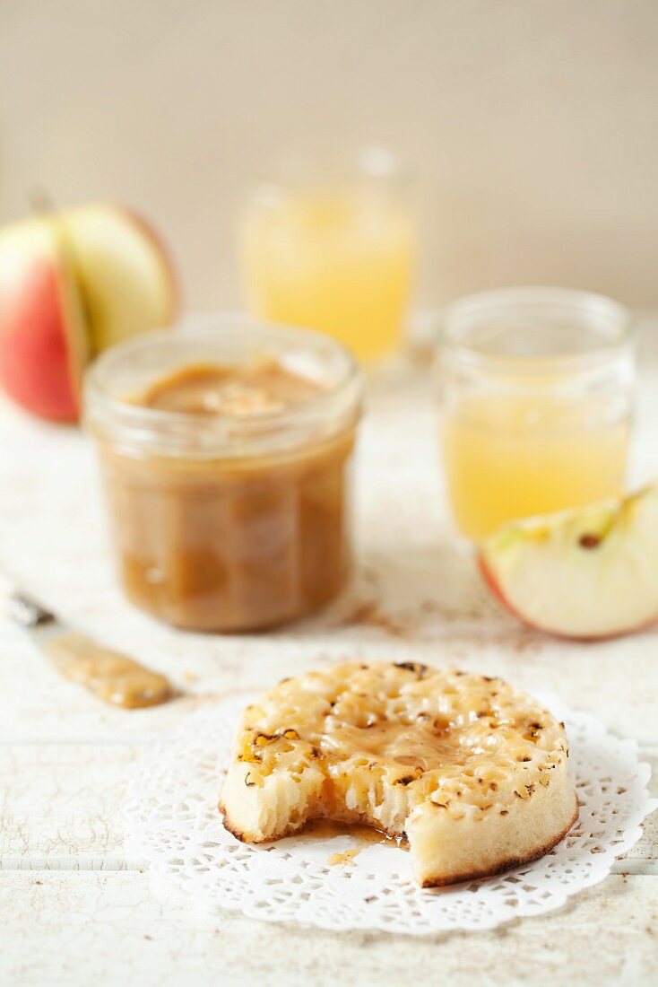 Toasted crumpet spread with caramel