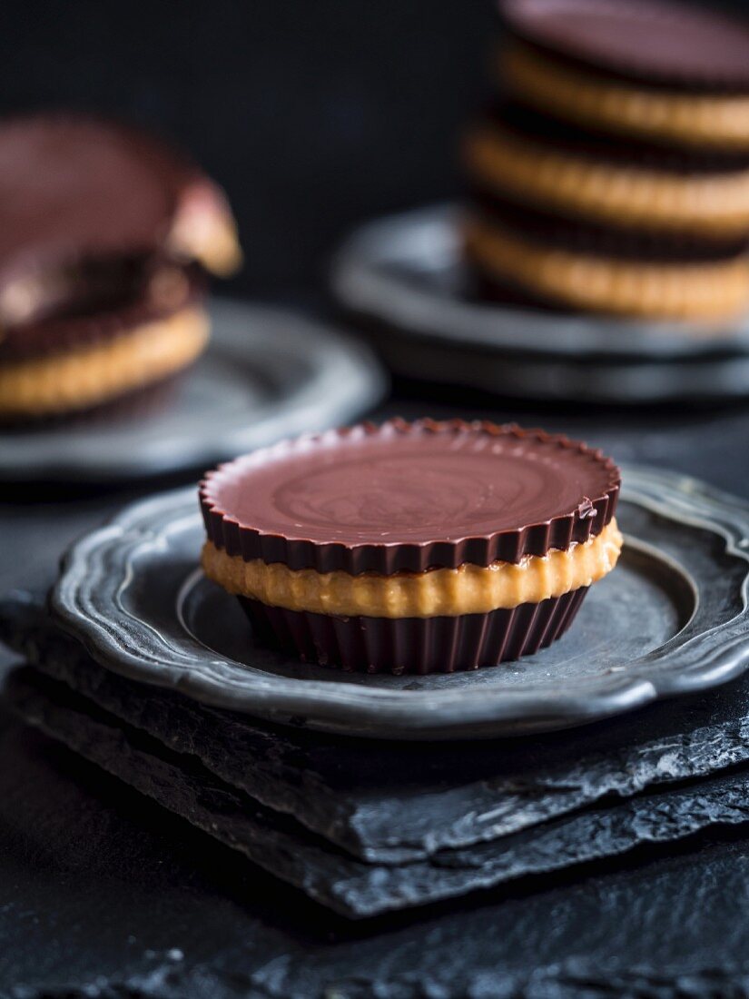 Selbstgemachte Schokoladen-Erdnussbutter-Buttercups