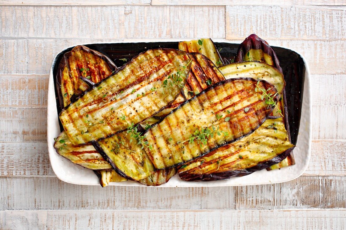 Grilled aubergines (top view)
