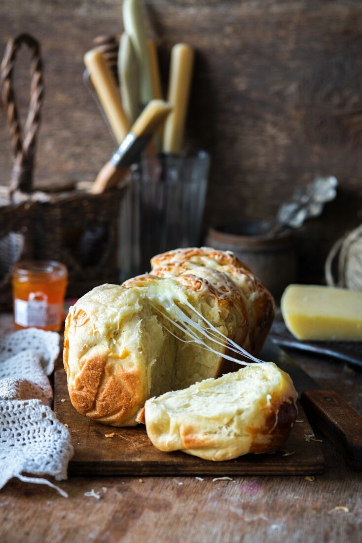 Brioche with cheese