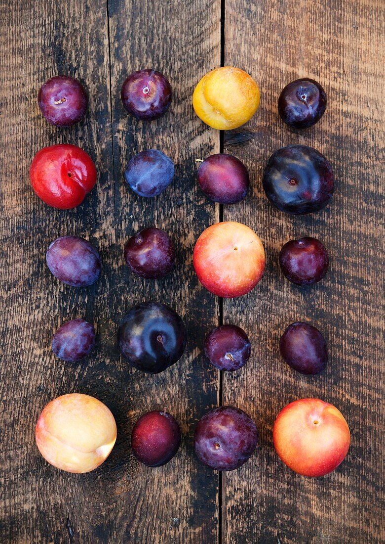 Assorted plums