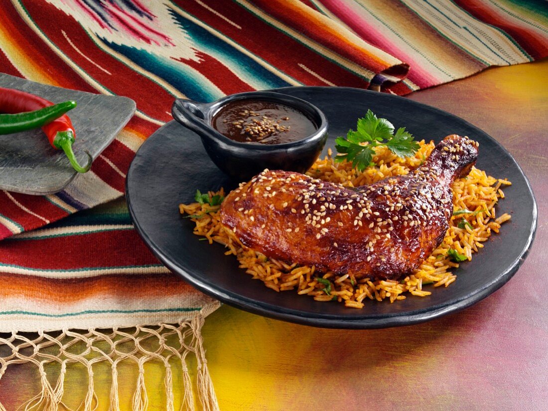 Lacquered chicken and red rice