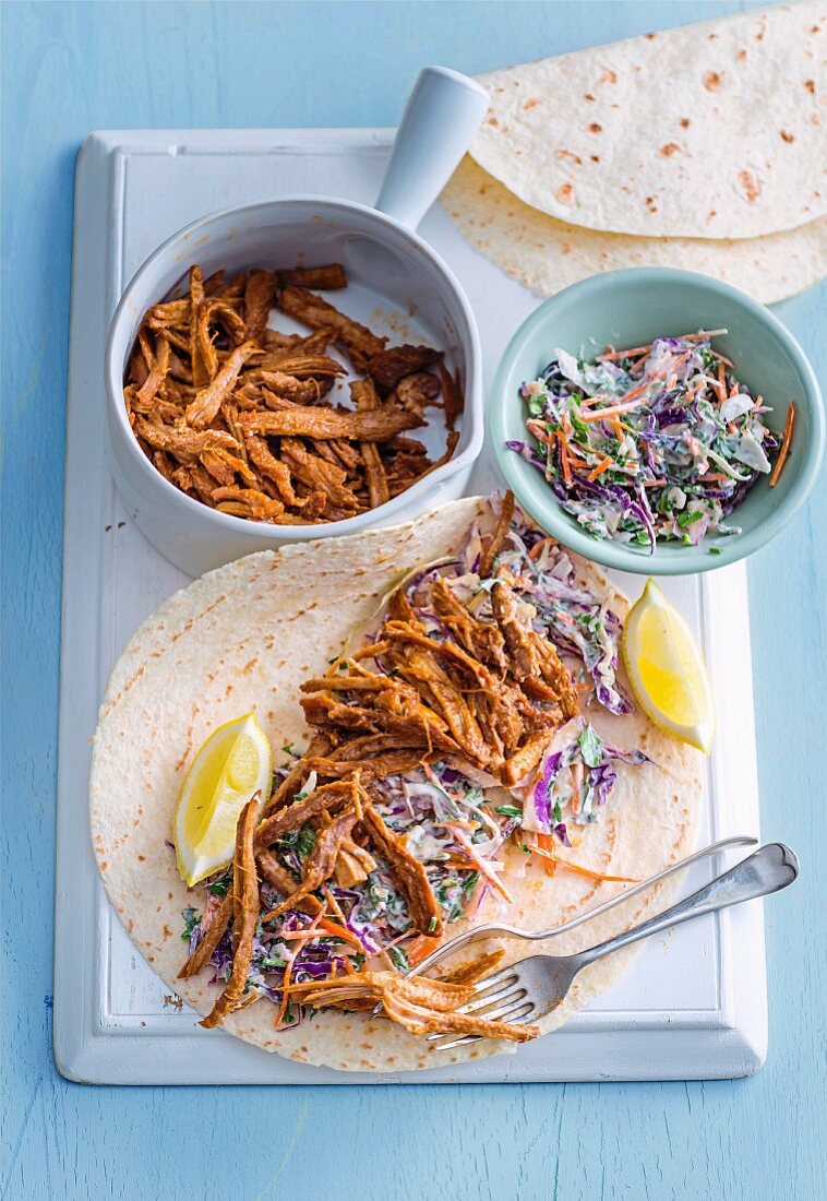 Pulled Pork und Coleslaw Burritos