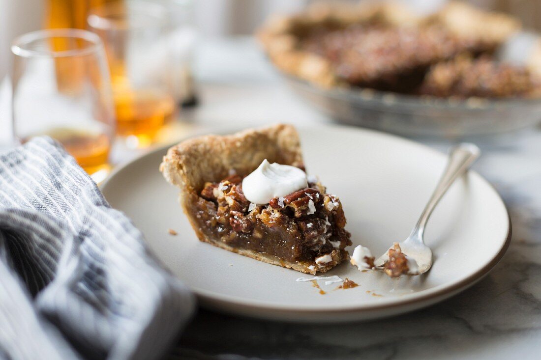 Salty bourbon pecan pie (gluten-free, with sorghum flour and sorghum syrup)