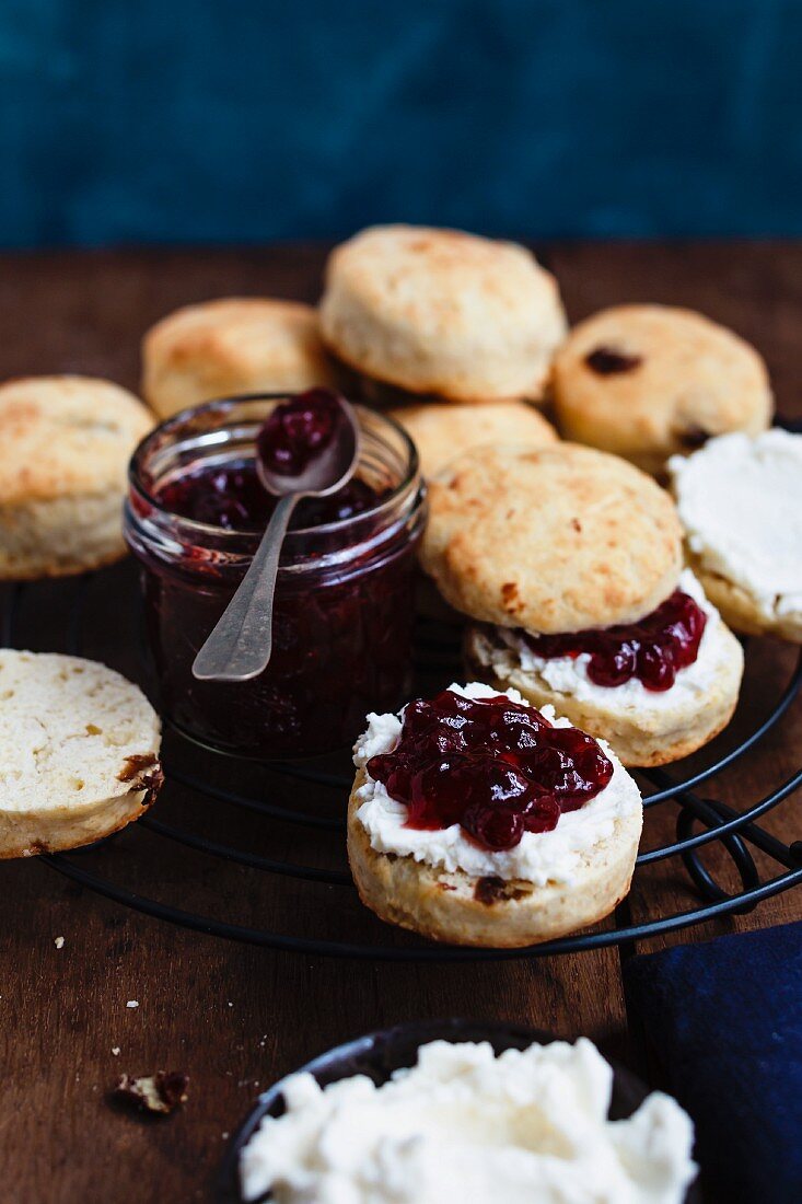 Scones with cream and lingonberries