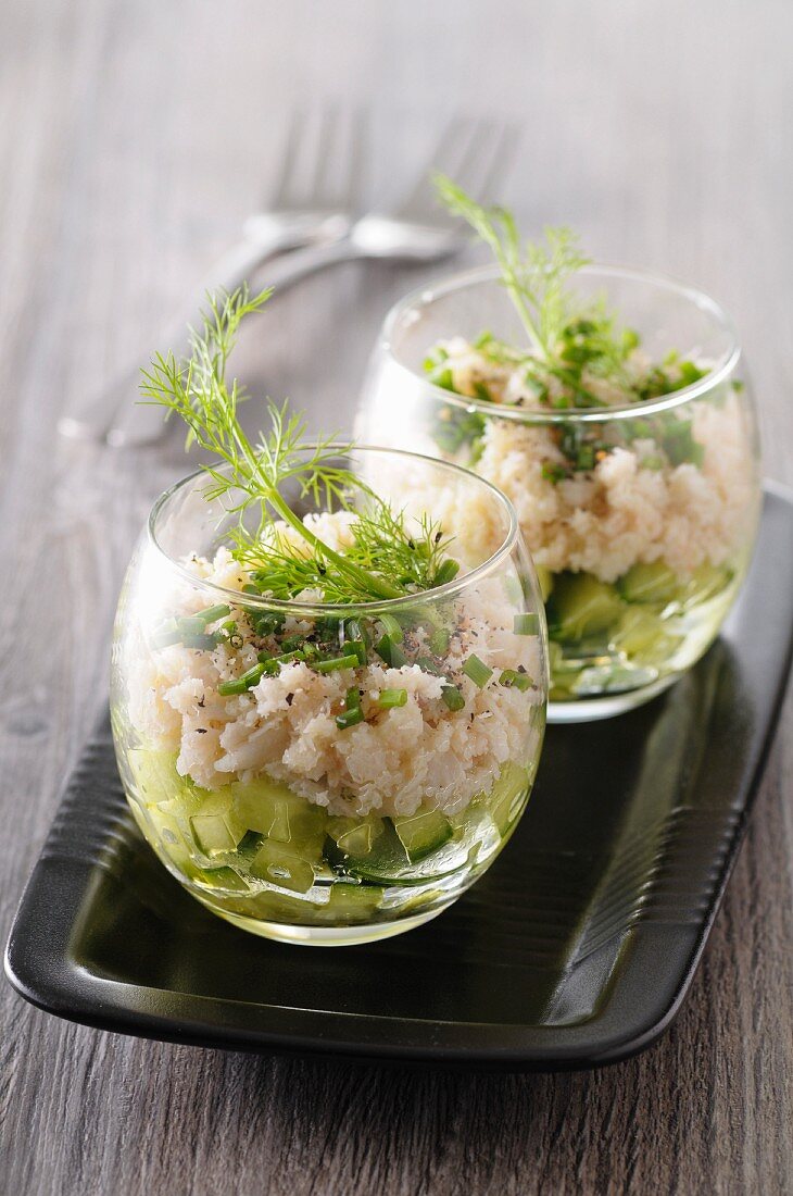 Crab verrine with cucumbers and chives