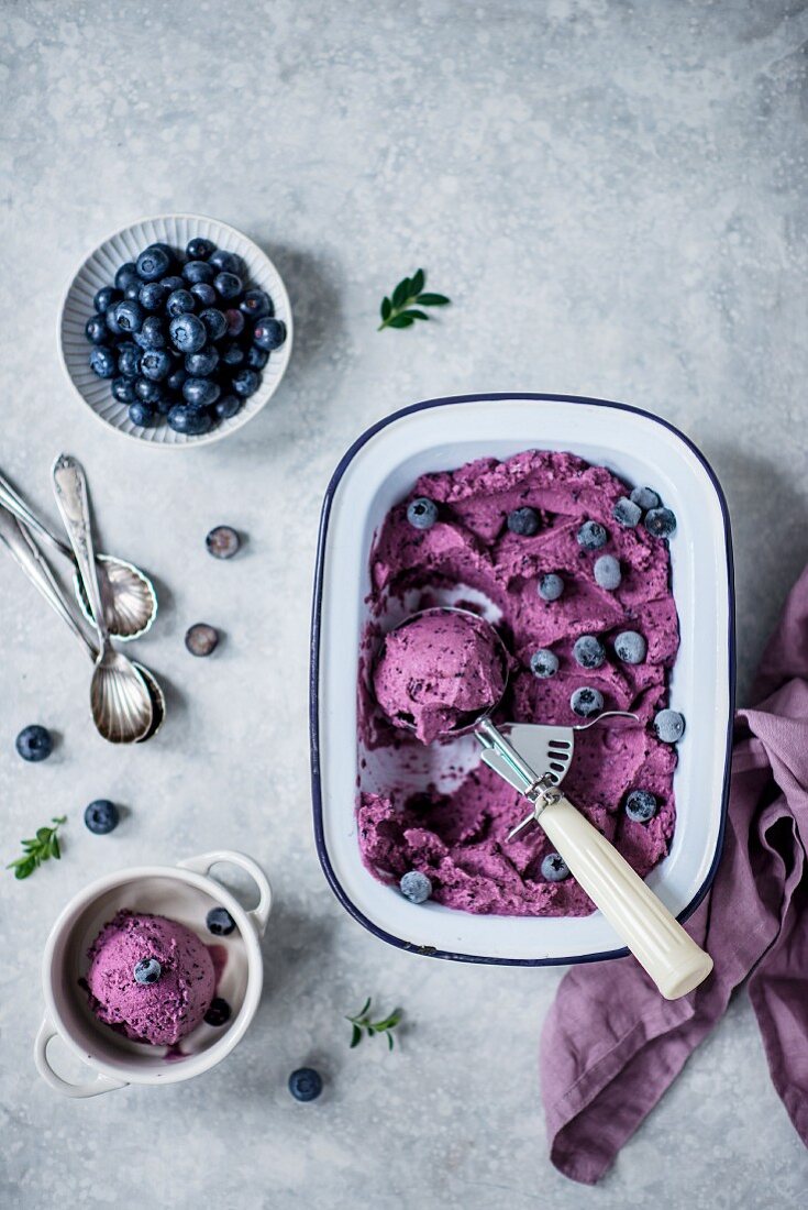 Blueberry ice cream with banana and lucuma powder