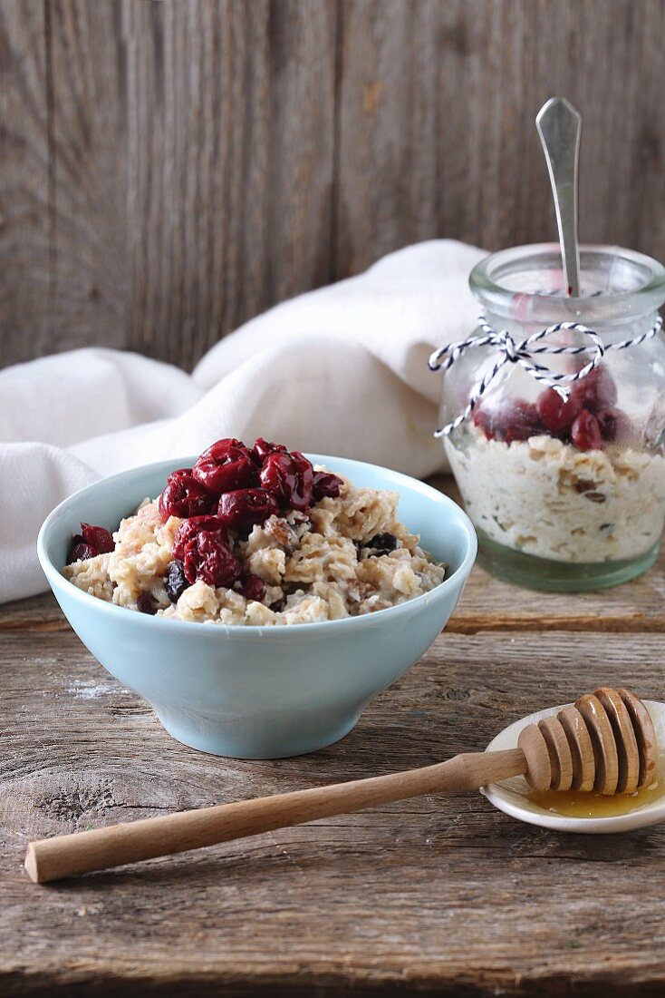 Porridge with cherries and honey