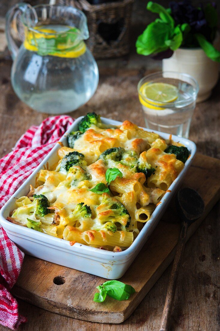 Broccoli pasta bake with basil