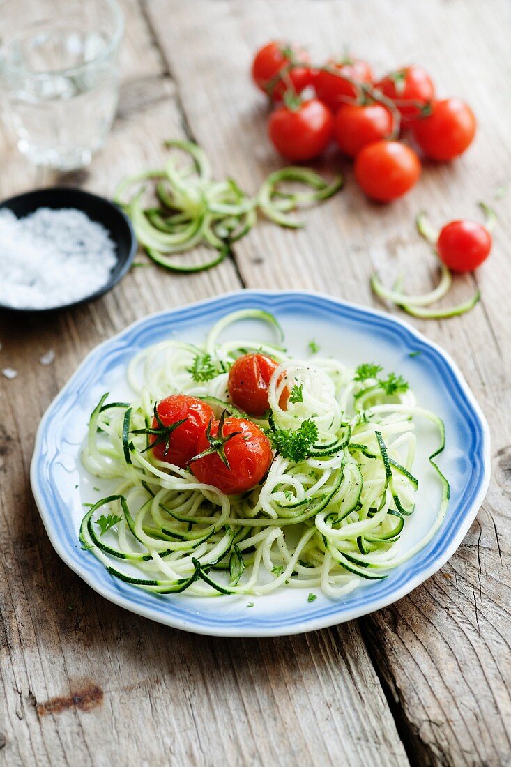 Spiralized courgettes with roasted vine tomatoes