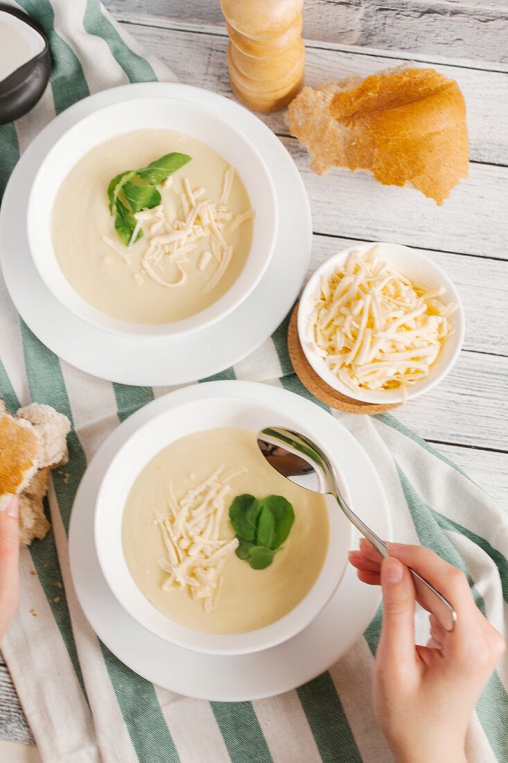 Cheese soup with watercress