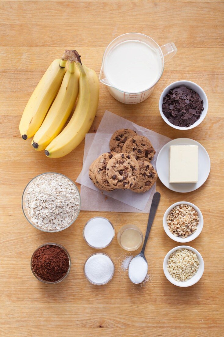 Ingredients for chocolate dome cake with bananas