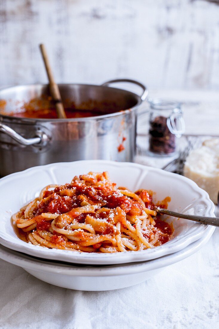 Spaghetti alla Amatriciana (pasta with tomato and bacon sauce)