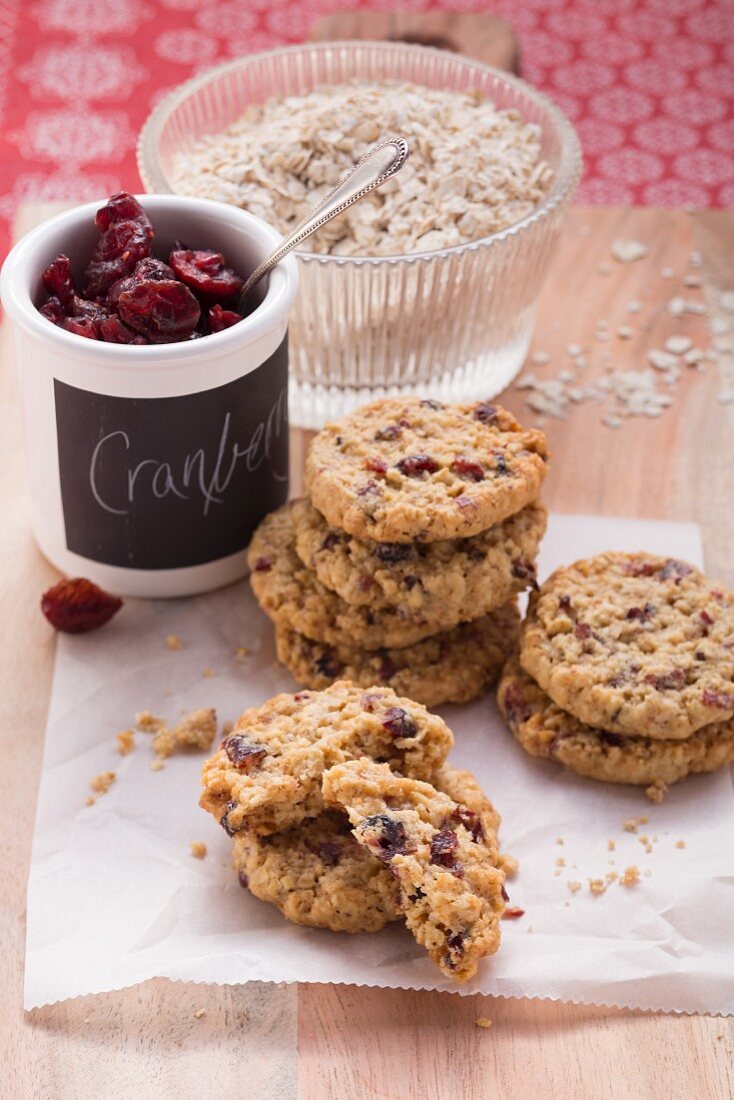 Oatmeal cookies with dried cranberries