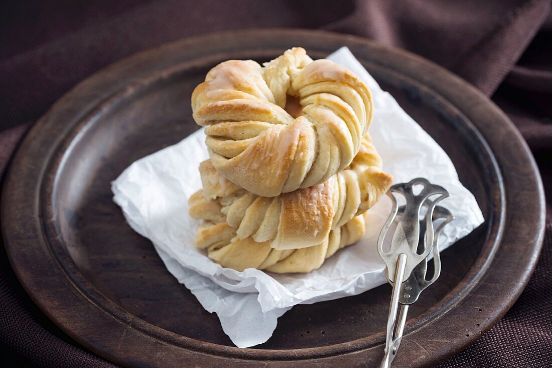 Sweet vegan braided yeast bread with sweet icing