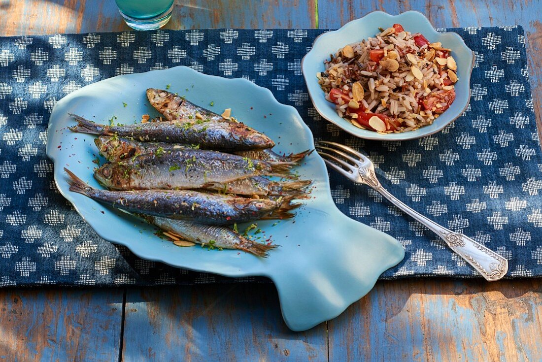 Grilled sardines with a rice salad